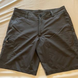 Men’s Magellan Dark Grey shorts size 34